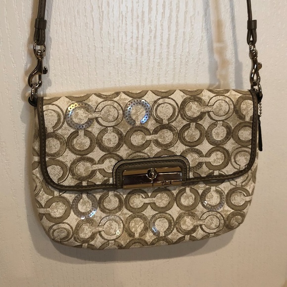 Coach Crossbody Purse, Cream & tan - Picture 2 of 8